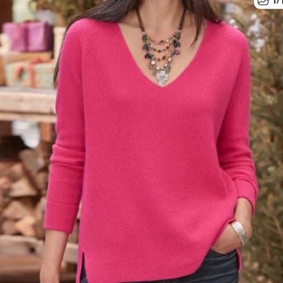 Sundance Sweaters - Sundance hot pink side slits rib knit v-neck 100% cashmere sweater Sz S
